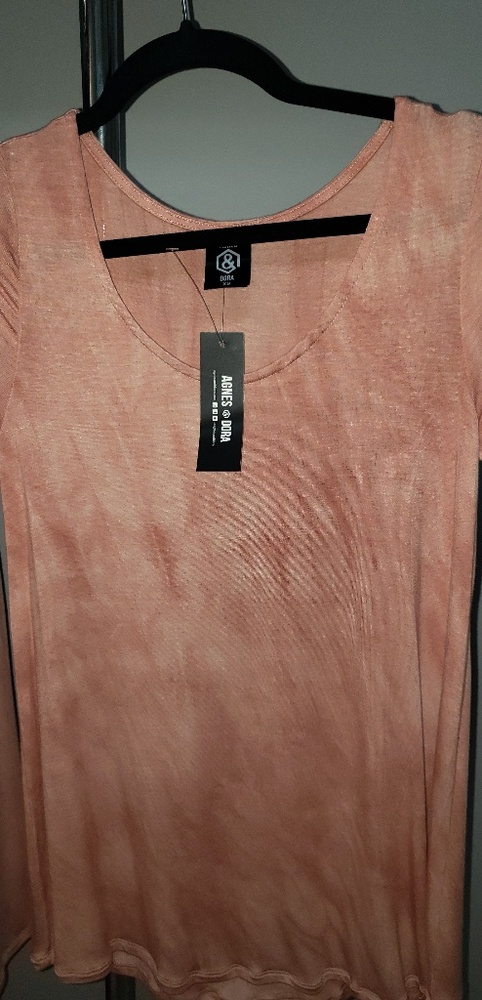 Agnes and Dora Everyday Tee Peach